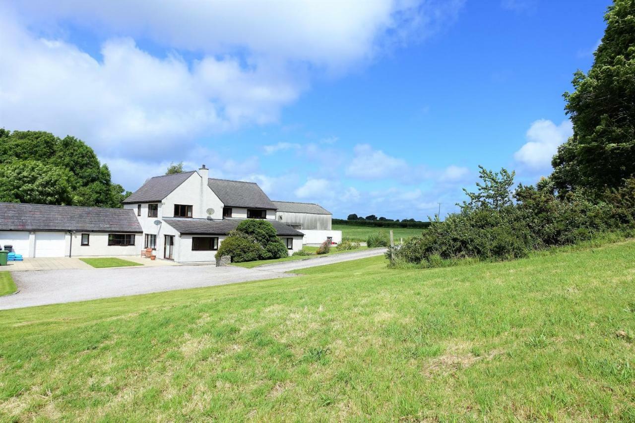 Tyddyn Crwn Country-House Apartments Beaumaris Buitenkant foto