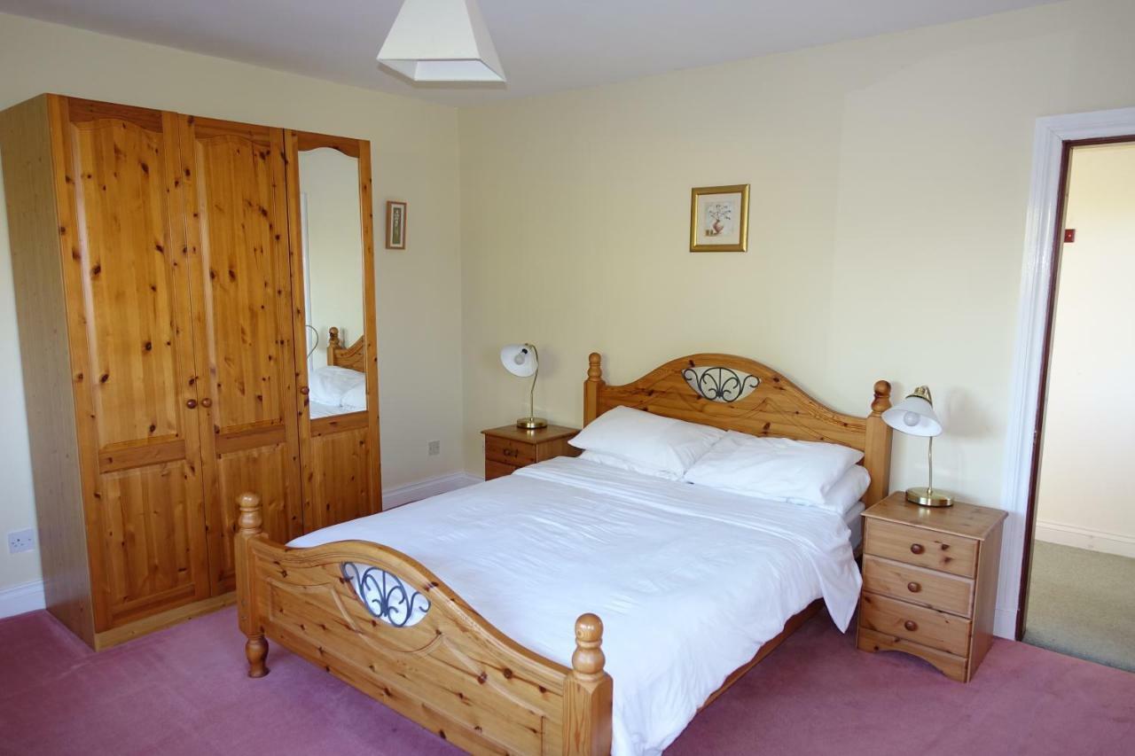 Tyddyn Crwn Country-House Apartments Beaumaris Buitenkant foto
